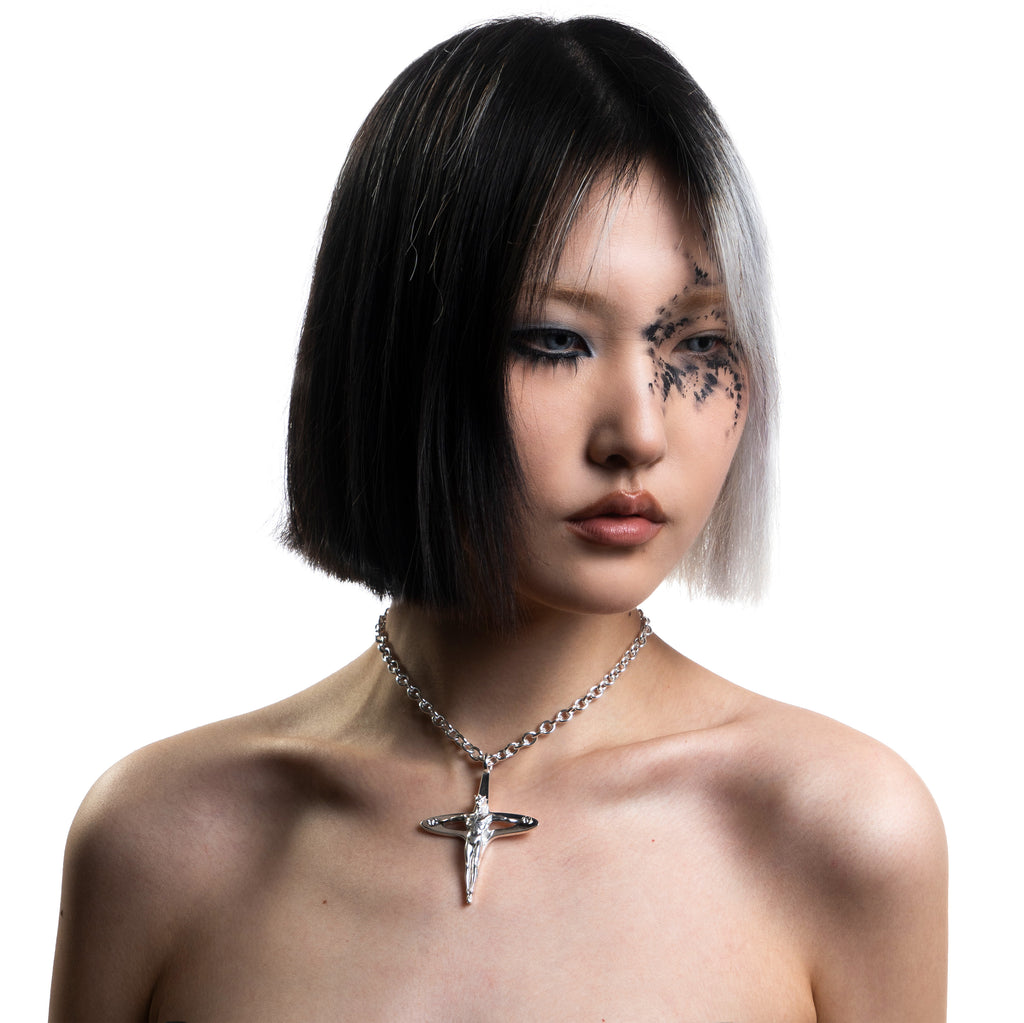 CRUCIFIXIO - NECKLACE